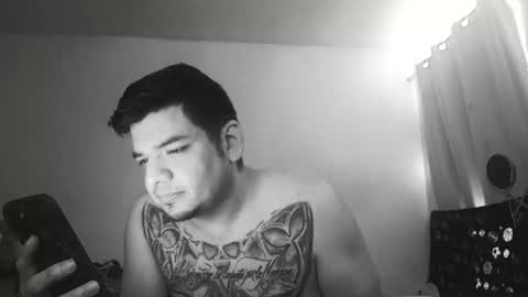 escodamus12 online show from March 9, 11:35 pm