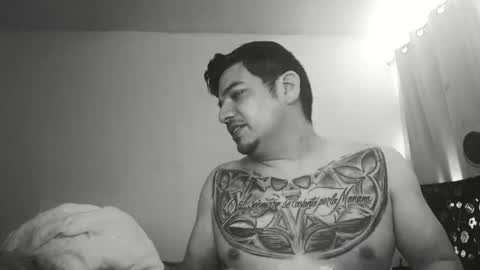 escodamus12 online show from March 5, 9:48 pm