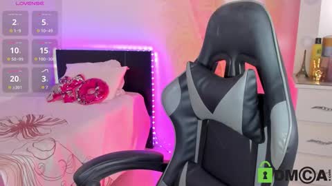 Esmeralda  online show from February 2, 1:30 pm