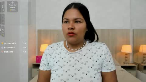 Esmeralda online show from April 10, 7:18 pm