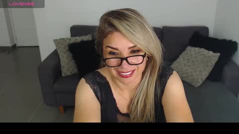 Juliana online show from January 25, 11:54 pm