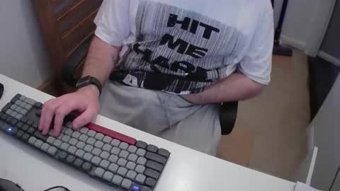 Morph online show from November 29, 8:27 pm