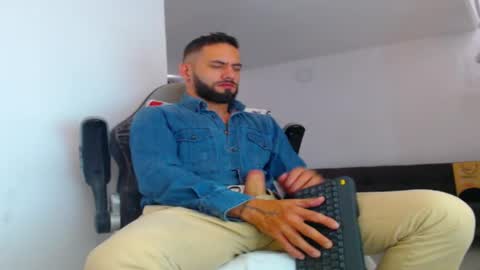 esteban online show from September 23, 4:23 pm