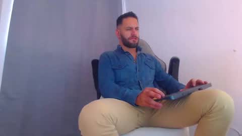 esteban online show from January 10, 7:32 pm