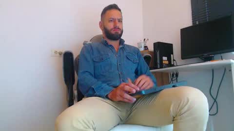 esteban online show from February 16, 1:31 pm