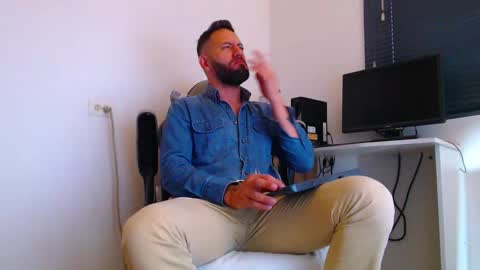 esteban online show from February 12, 3:48 pm