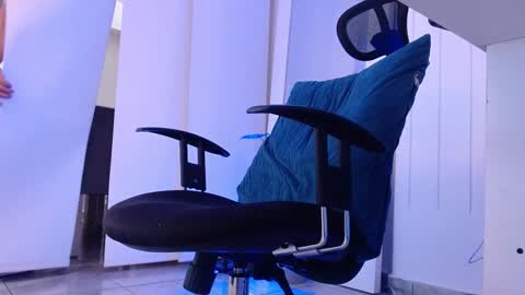 ESTEBAN online show from March 8, 6:47 pm