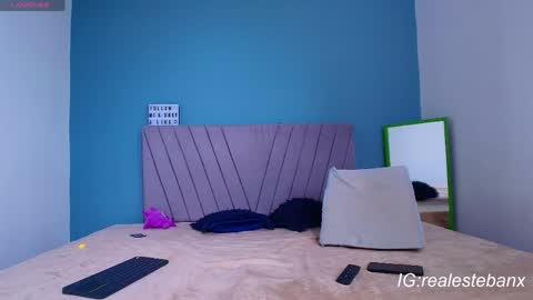 E S T E B A N online show from April 6, 5:58 pm