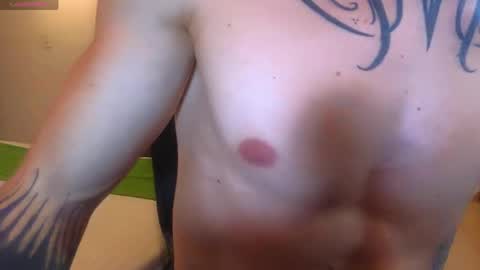 Esteban independent model online show from May 8, 11:10 pm