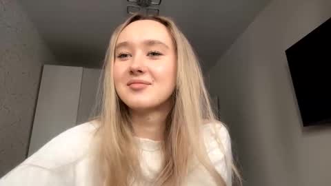 Aurora online show from January 10, 7:25 am