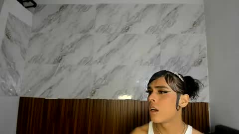 estefani robles online show from June 20, 2:40 am