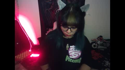 Snapshot of eta_carinae6 chatting on February 6, 6:40 am eta_carinae6 online show from February 6, 6:40 am