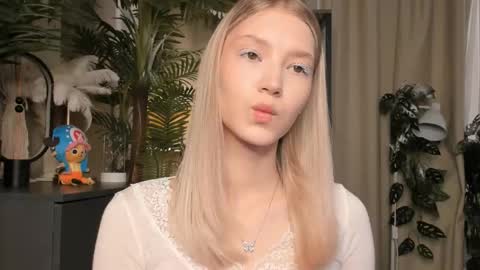 Natalie online show from February 18, 5:40 am