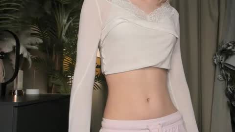 Natalie online show from December 18, 5:47 am