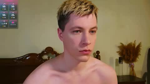 Ethan online show from February 7, 1:52 am