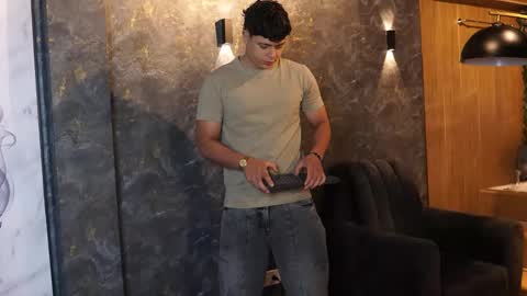 ethan_occonor online show from April 10, 12:43 pm