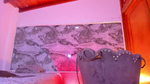 ethan_thouse online show from December 17, 8:15 pm