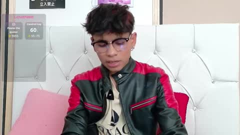 Ethan online show from November 7, 9:28 pm