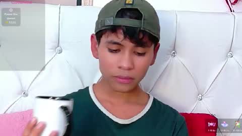 Ethan online show from February 18, 8:52 pm