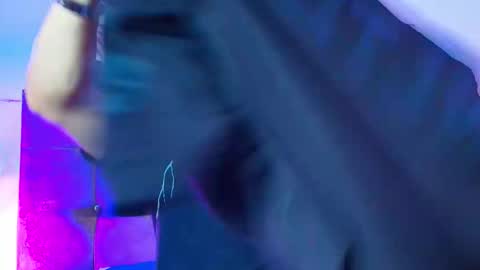 ethanconnor_ online show from October 30, 7:58 pm