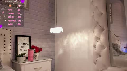  Eurekaa  online show from January 9, 3:12 am