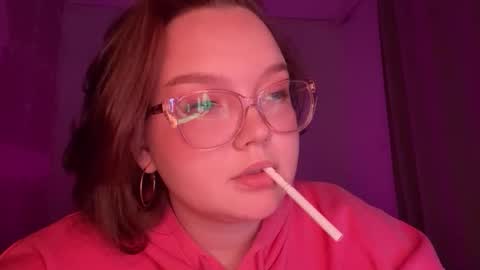 eva_kittenn online show from January 11, 1:50 pm