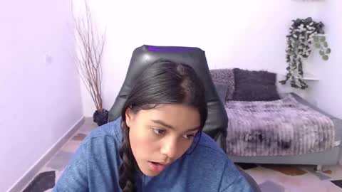 Eva  online show from January 8, 8:25 pm