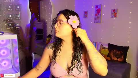 Eva  online show from January 14, 11:07 am