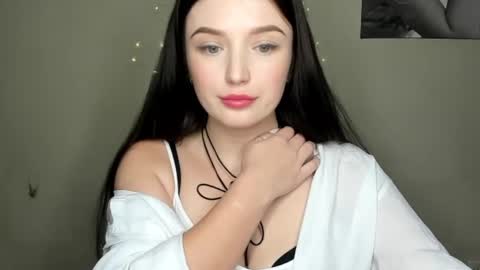 Eva online show from December 16, 9:52 pm