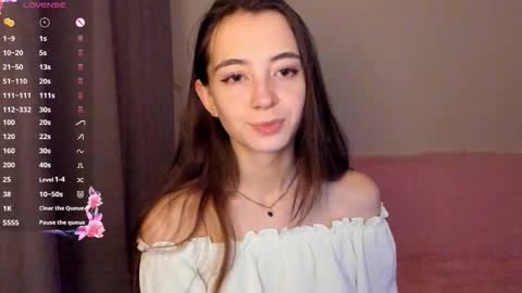 evabradly online show from December 5, 7:00 pm