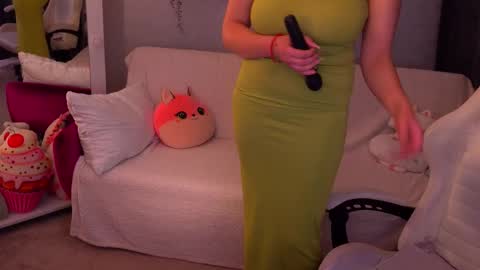 Snapshot of evafoxxxyy chatting on October 9, 7:41 pm Eva online show from October 9, 7:41 pm