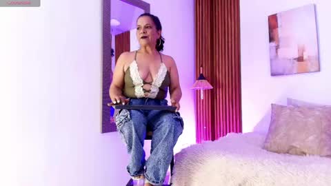 EVA GODDESS  online show from June 5, 8:25 pm