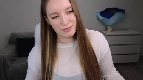 Snapshot of evajuly chatting on March 1, 4:22 pm Eva online show from March 1, 4:22 pm