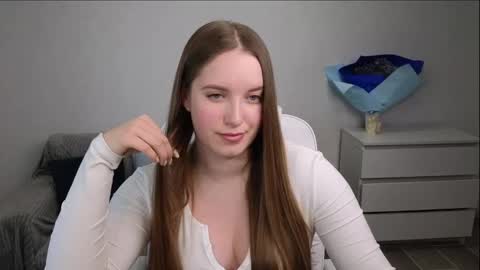 Snapshot of evajuly chatting on February 2, 6:20 pm Eva online show from February 2, 6:20 pm