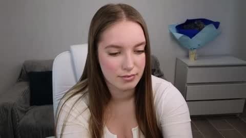 Snapshot of evajuly chatting on February 5, 9:15 am Eva online show from February 5, 9:15 am