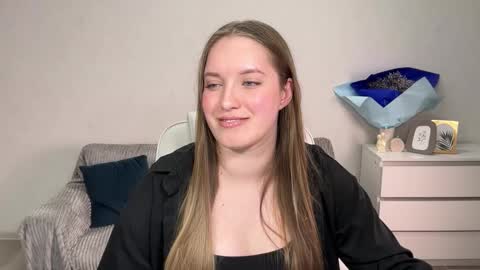 Snapshot of evajuly chatting on September 19, 7:17 pm Eva online show from September 19, 7:17 pm