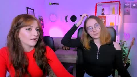 evalora online show from April 10, 7:29 pm