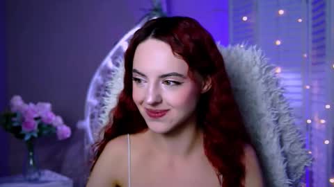 Snapshot of evanellson chatting on October 17, 12:31 pm Eva  online show from October 17, 12:31 pm