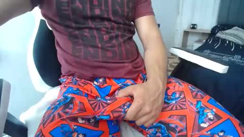 Evan online show from February 8, 6:33 pm