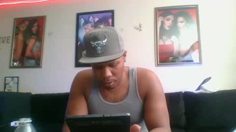 evanschris2048 online show from March 7, 7:38 pm