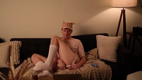 Evan Skye online show from October 9, 10:48 pm