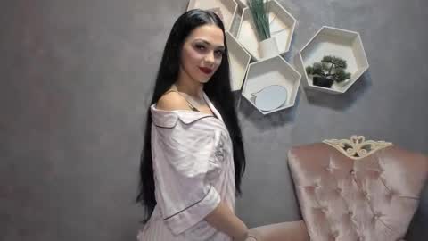 evashy99 online show from February 7, 8:45 pm