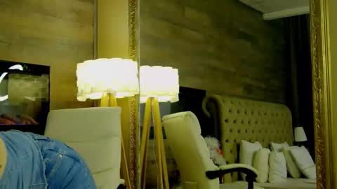 EveHamilton online show from January 7, 8:58 pm