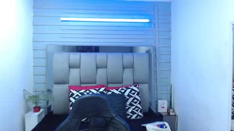 evelin zaens online show from March 24, 3:56 am