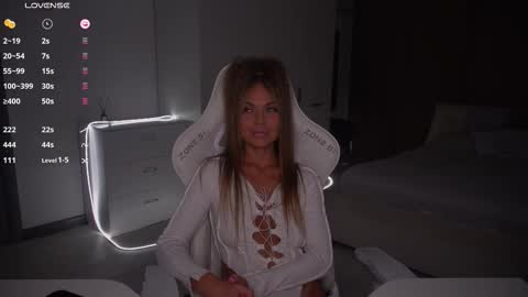 Evelina online show from October 30, 3:01 pm