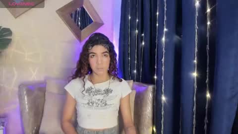 evelyn__rose1 online show from April 27, 3:59 am