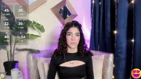 evelyn__rose1 online show from May 14, 3:16 am