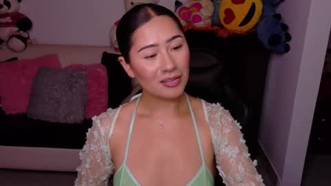 Evelyn online show from October 22, 3:13 pm