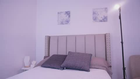 Evelyn online show from May 30, 1:53 pm