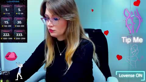 evelyne_rose online show from November 10, 6:16 am